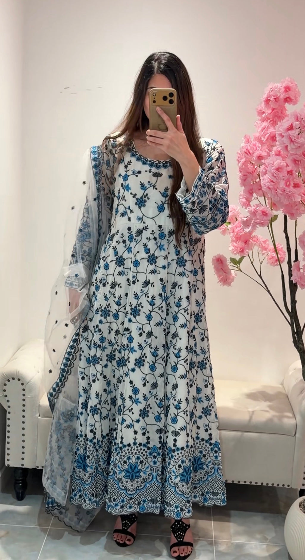 Faiza -Exquisite maxi Dress