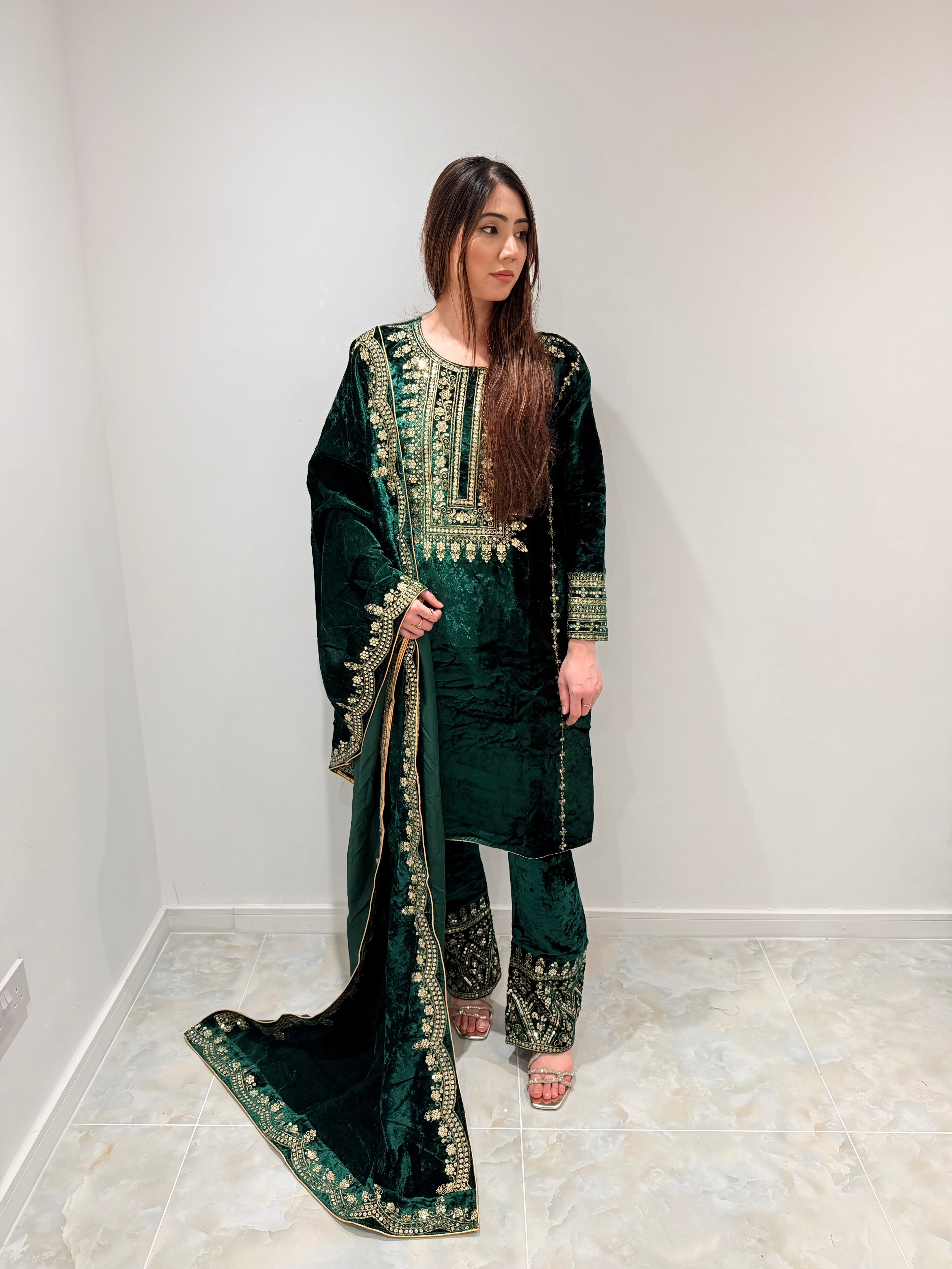 Embroidered velvet shawl suit