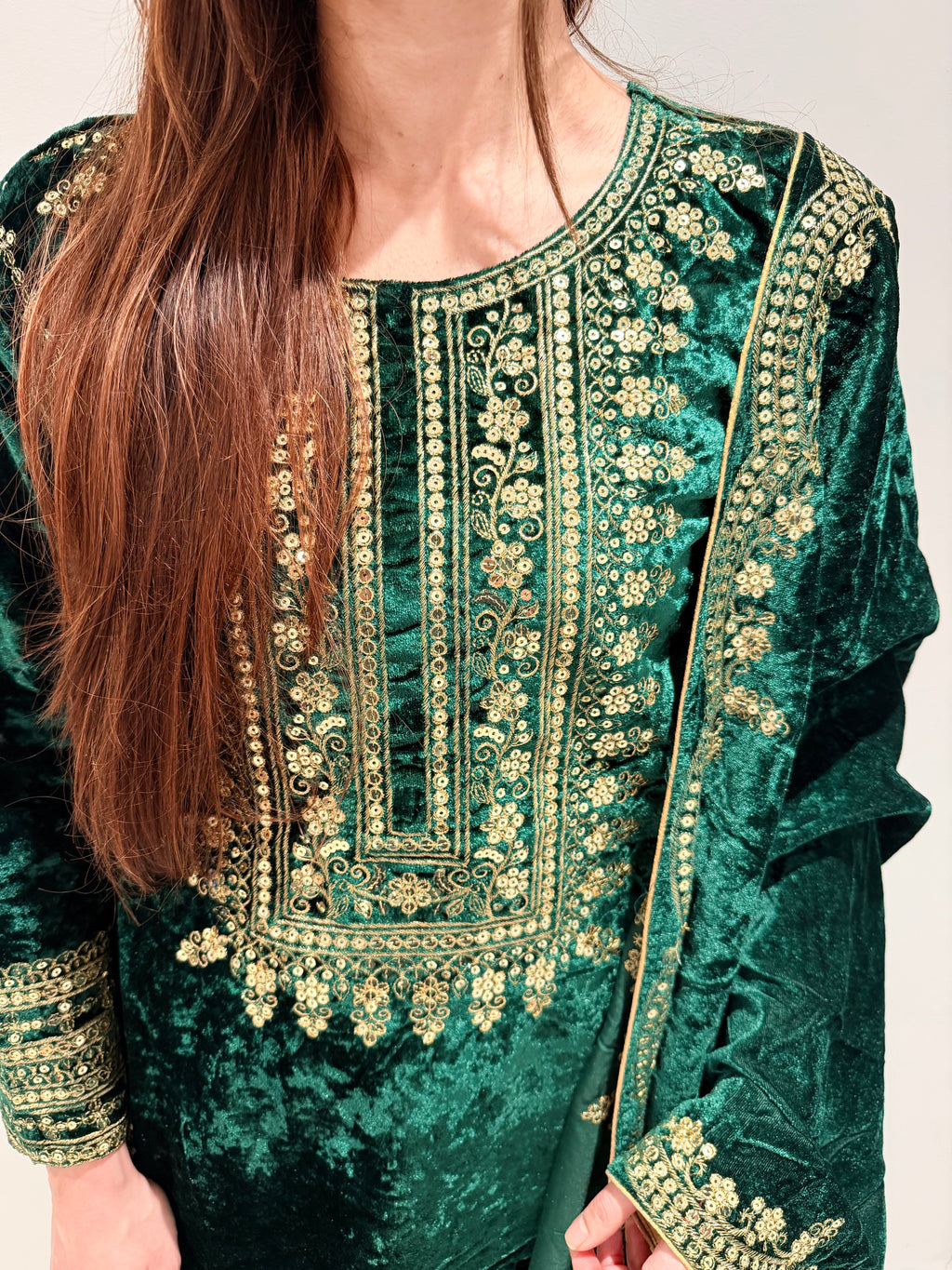 Embroidered velvet shawl suit